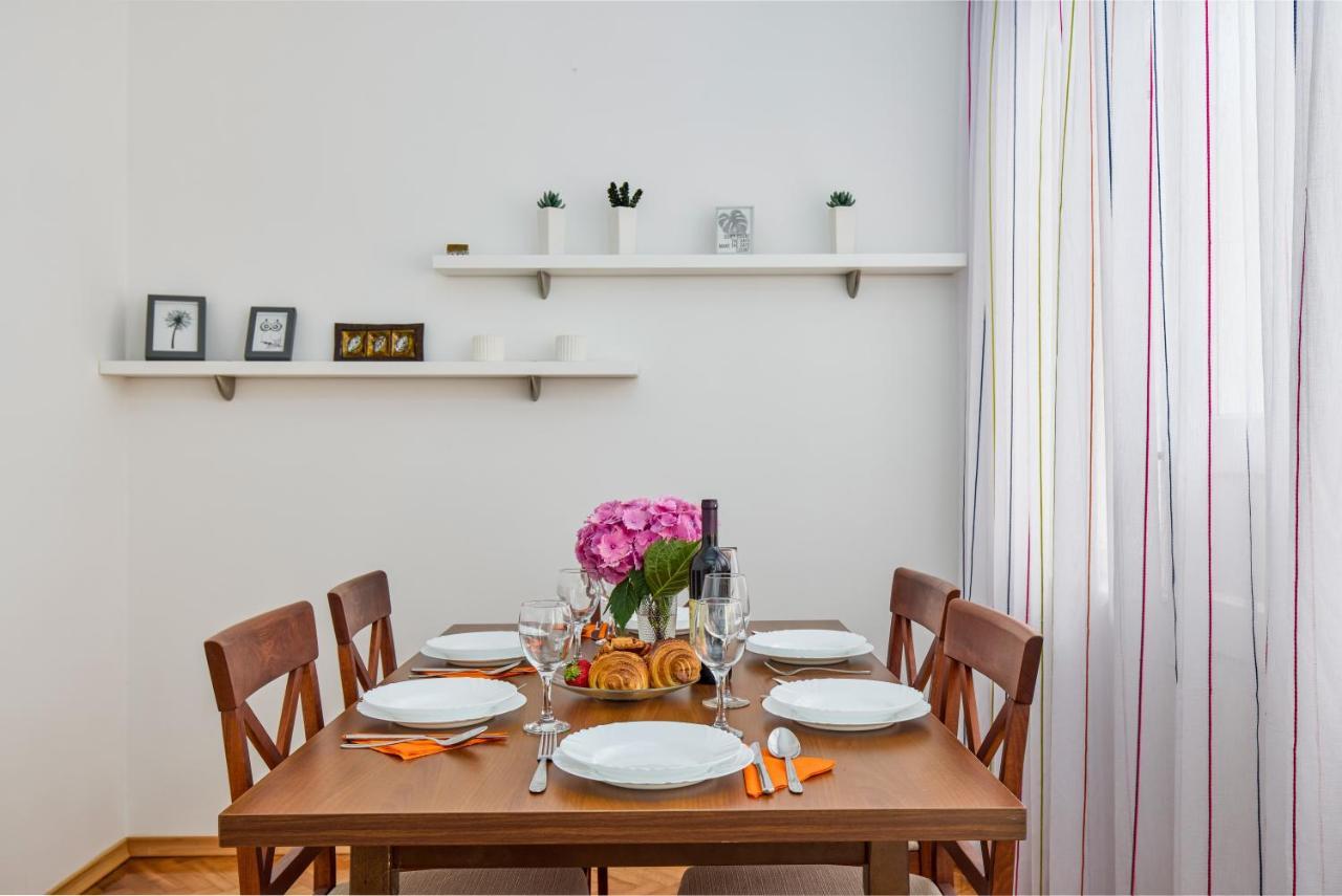 Waikiki Beach House Villa Tivat Kültér fotó