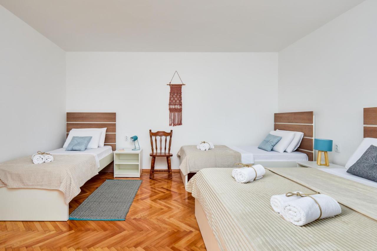 Waikiki Beach House Villa Tivat Kültér fotó