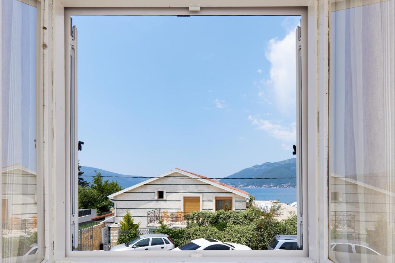 Waikiki Beach House Villa Tivat Kültér fotó