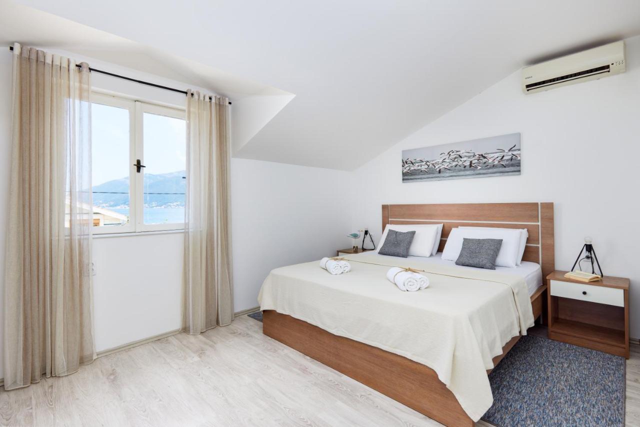 Waikiki Beach House Villa Tivat Kültér fotó