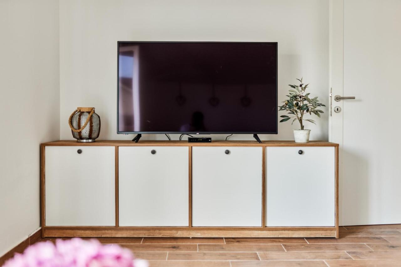 Waikiki Beach House Villa Tivat Kültér fotó