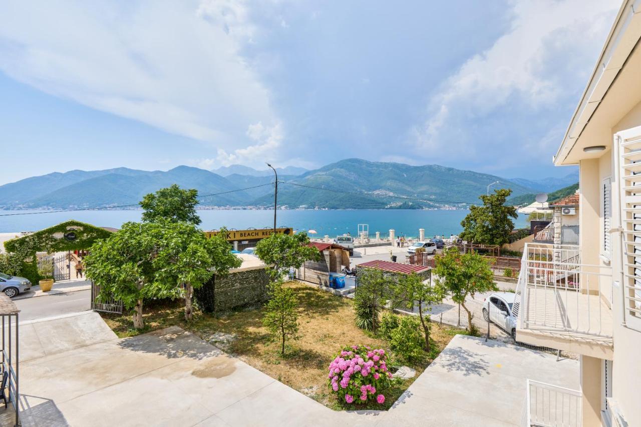 Waikiki Beach House Villa Tivat Kültér fotó