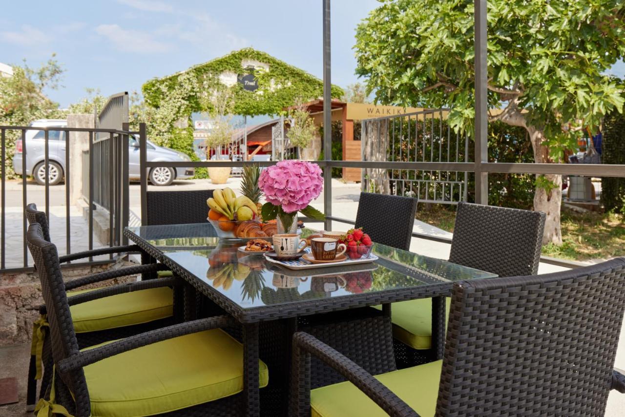 Waikiki Beach House Villa Tivat Kültér fotó