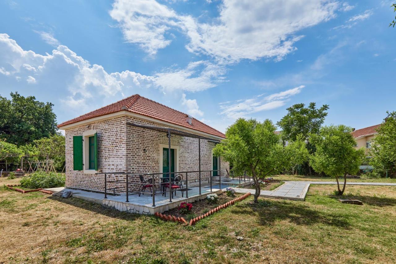 Waikiki Beach House Villa Tivat Kültér fotó