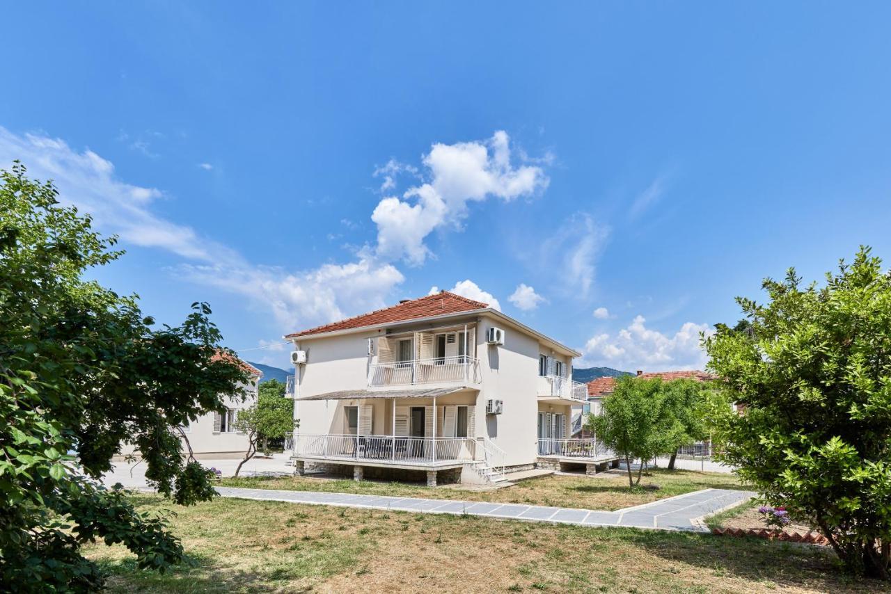 Waikiki Beach House Villa Tivat Kültér fotó